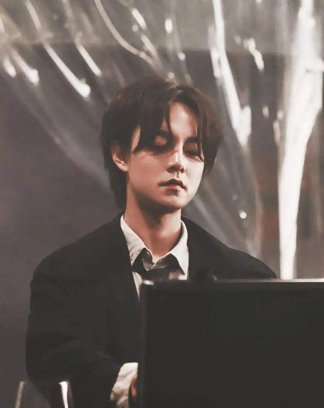 尹正 尹正剧组照曝光,被吐槽减肥失败成“照骗”,本人发文回应求放过