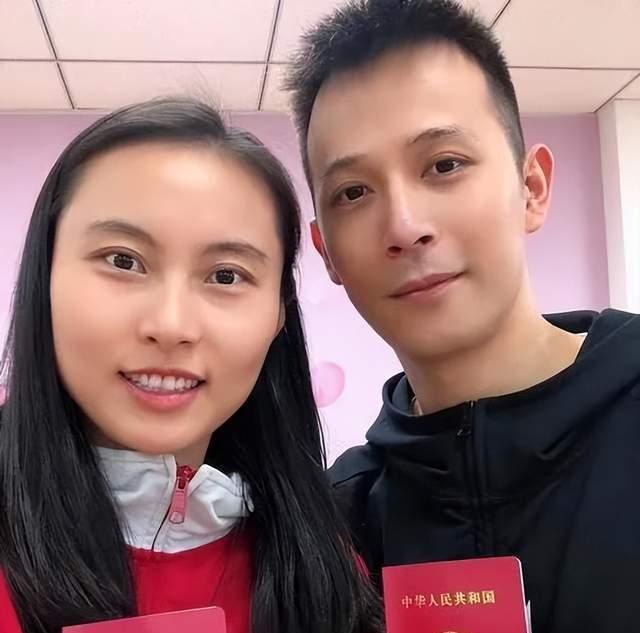 王仪涵|王仪涵：54个冠军换不来奥运金牌，父母曾操心婚事，如今越来越美