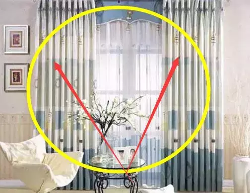 家里不要挂这样的窗帘，过来人都知道，再富裕也会变穷！