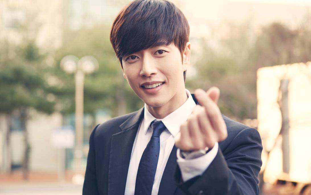 朴海镇|命运多舛朴海镇患病无钱医,红遍亚洲却惊曝牛郎黑历史!