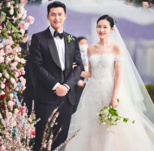 孙艺珍|气质女神，26岁成影后，40岁嫁初恋，今提前生子，儿子颜值受期待