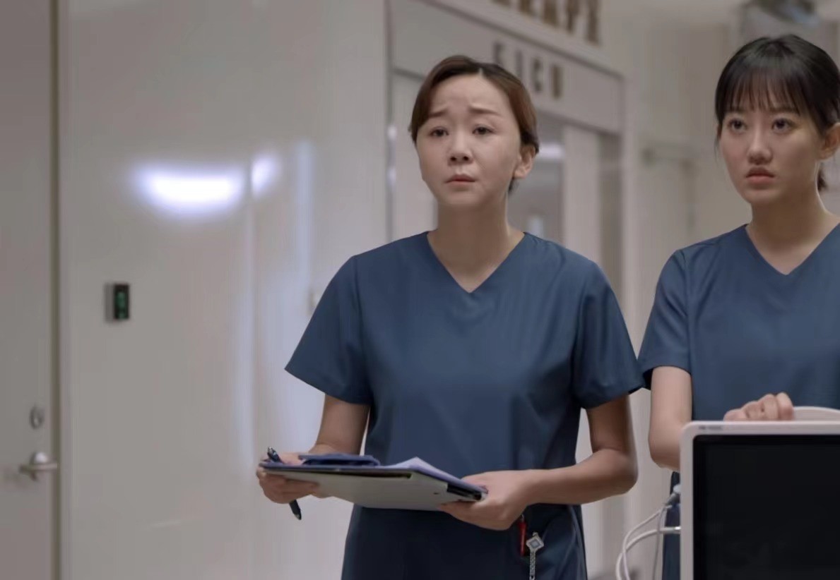 谢谢你医生|换剧如换脸！演完《底线》再演《谢谢你医生》，愣是没认出来