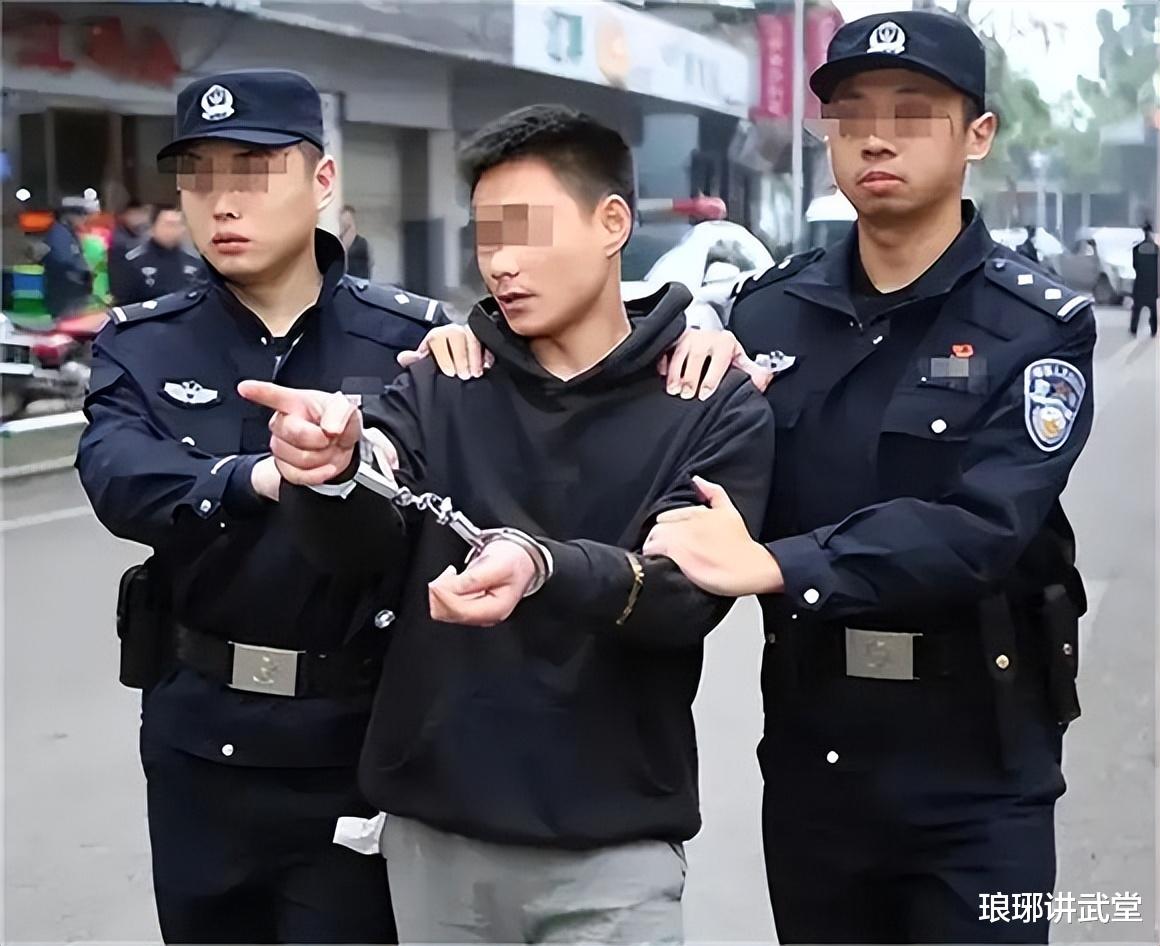 2014年,重庆女主持人陈霞赶路途中惨遭杀害,凶手:她太漂亮了