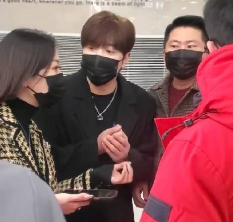 白冰|网红白冰打卡胖东来，揭露外来会员制超市真面目