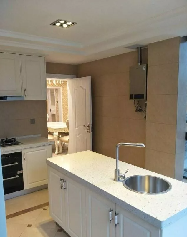 土豪婆婆为我们装修68㎡婚房,光电视墙就花了好几万,太奢侈了!