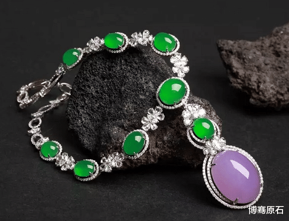 葫芦|大妈1000块入手翡翠观音买了个“寂寞”？商场翡翠柜台的套路层出不穷