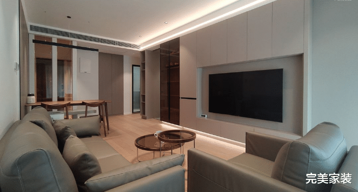 80平的新房子,单身业主利用高级灰+胡桃木,构建简约单身公寓