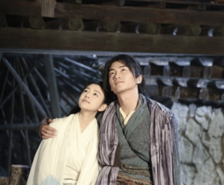 刘亦菲|陈晓陈妍希合体拍杂志，夫妻四目相对，流露青涩笑容仍像初恋