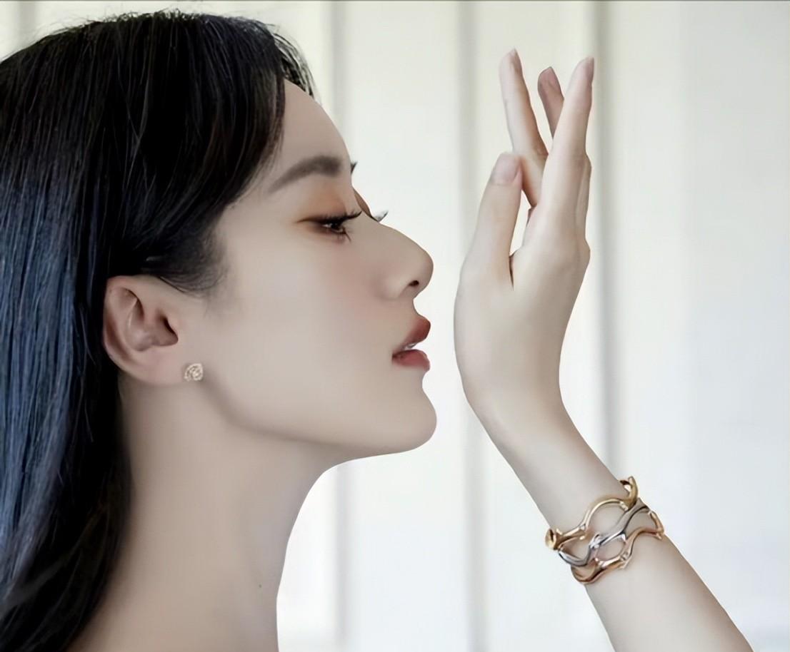 赵丽颖|杨超越新剧口碑翻车,事实证明:资本再也捧不出第二个赵丽颖