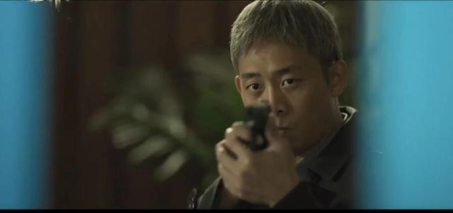 杨蓉|《狂飙》好评如潮,躲过了“张译”让涉黑大佬“张颂文”圈粉成功