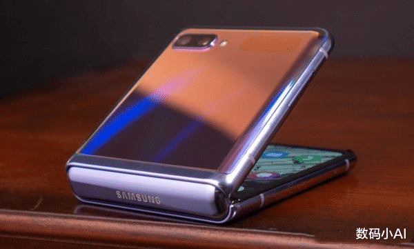 折叠屏|三星Galaxy Z Flip 5G降价3500元，最便宜的折叠屏诞生