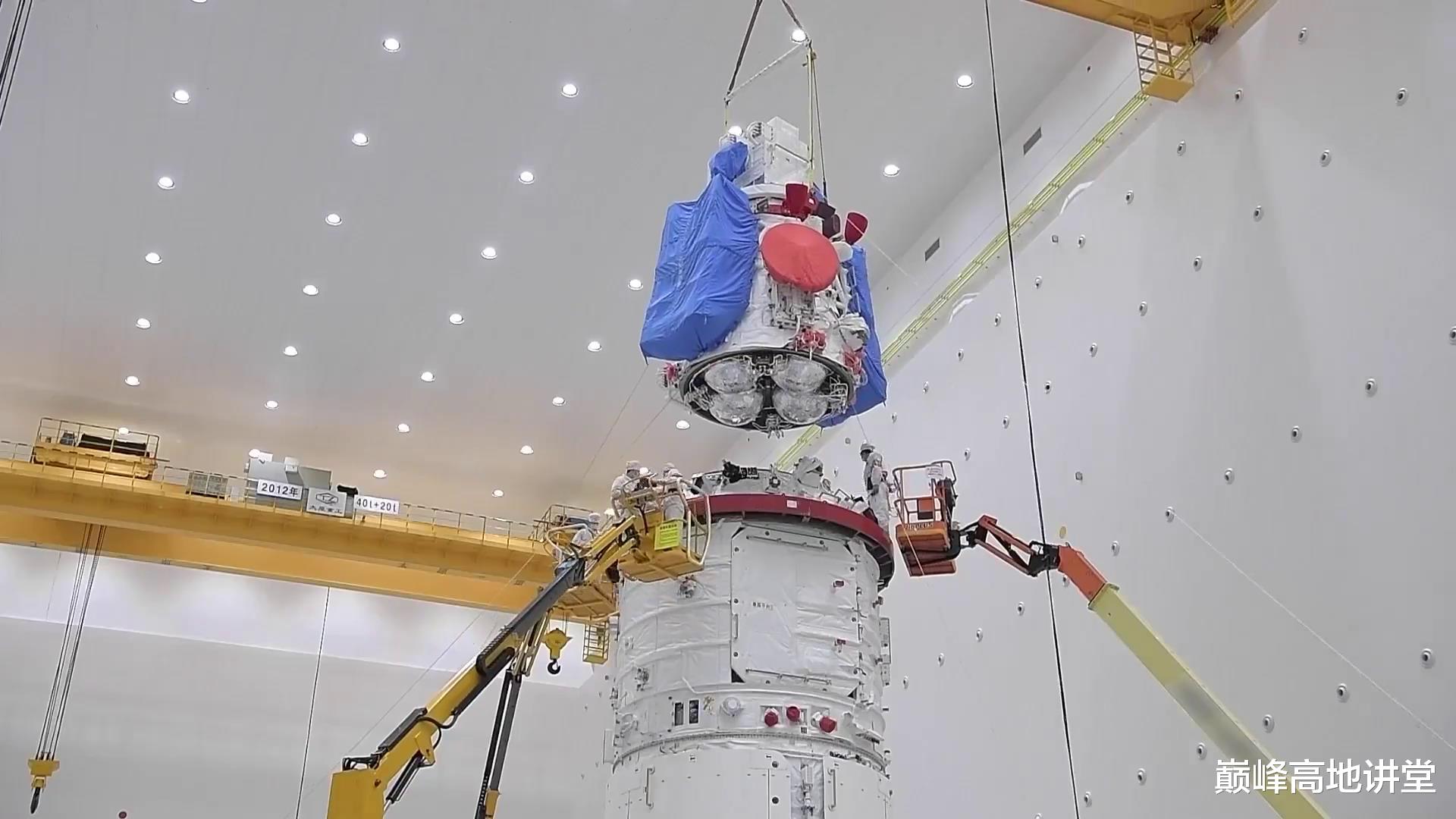 梦天实验舱内部画面公开:能在轨布放卫星,载人航天的集大成者