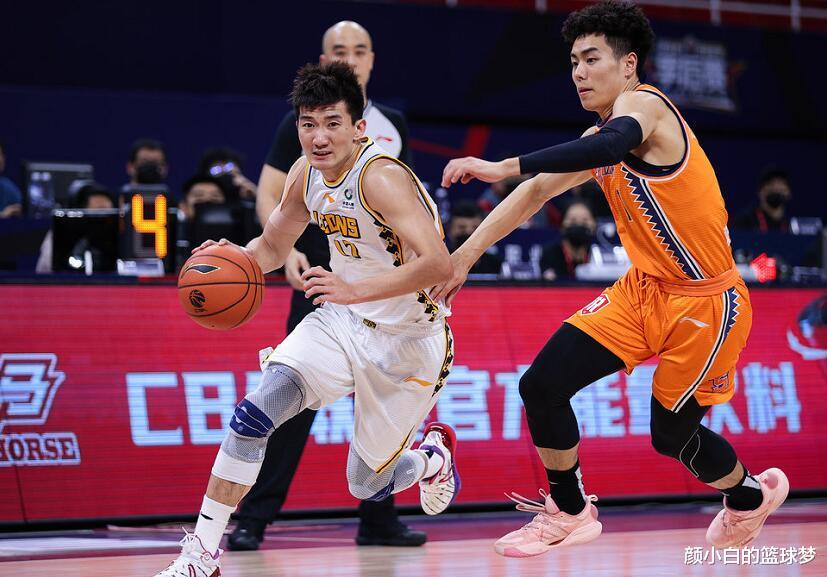 上海男篮|戴昊9失误李春江暴怒无用！王哲林被许钟豪防崩溃，上海0-2入绝境
