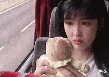 桑妮|寡淡路人脸就别硬吹“小白花”,6位女星告诉你,什么叫楚楚动人