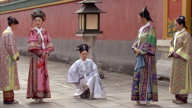 甄嬛|难怪浣碧一生无子:甄嬛一共送她3套嫁妆,成全说说而已