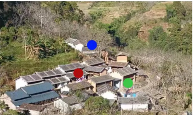 云南普洱,村民自某从广东打工回到老家。回家第3天,自某带3岁的儿子成成去村民家玩