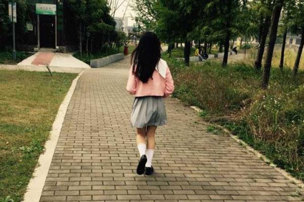 跑步 晨跑和夜跑，哪个对身体好？若你想减肥，选错时间再跑也白搭