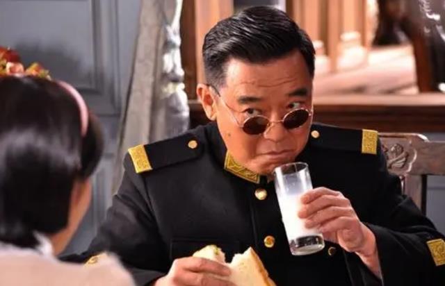 李立群|厨邦更换代言人，李立群换成了岳云鹏，和他的“不当言论”有关？