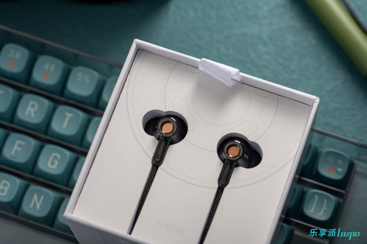 年货|「迷走反射 . 简评*3」威泽BS1耳塞、 DA1小尾巴 和 HE03D耳塞