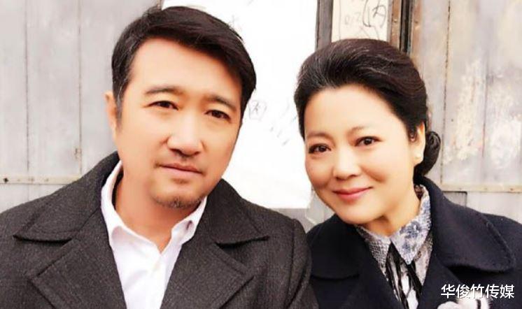 王茜华|王茜华: 分手后心有不甘, 千里追夫挽回爱情, 43岁冒险生子后, 怎样了