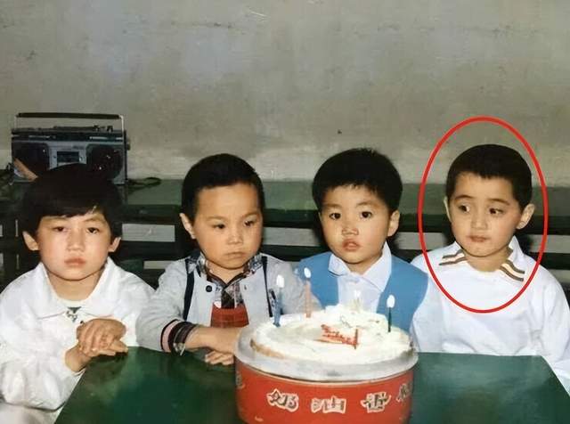 胡歌|她因车祸不幸离世，成胡歌一生的痛，胡歌以她之名建30所学校