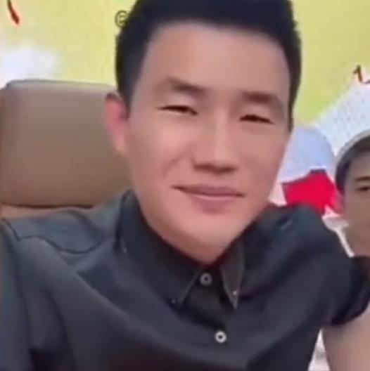 潜规则|“嘎子哥”谢孟伟,曝娱乐圈“潜规则”,网友:还能这么玩?