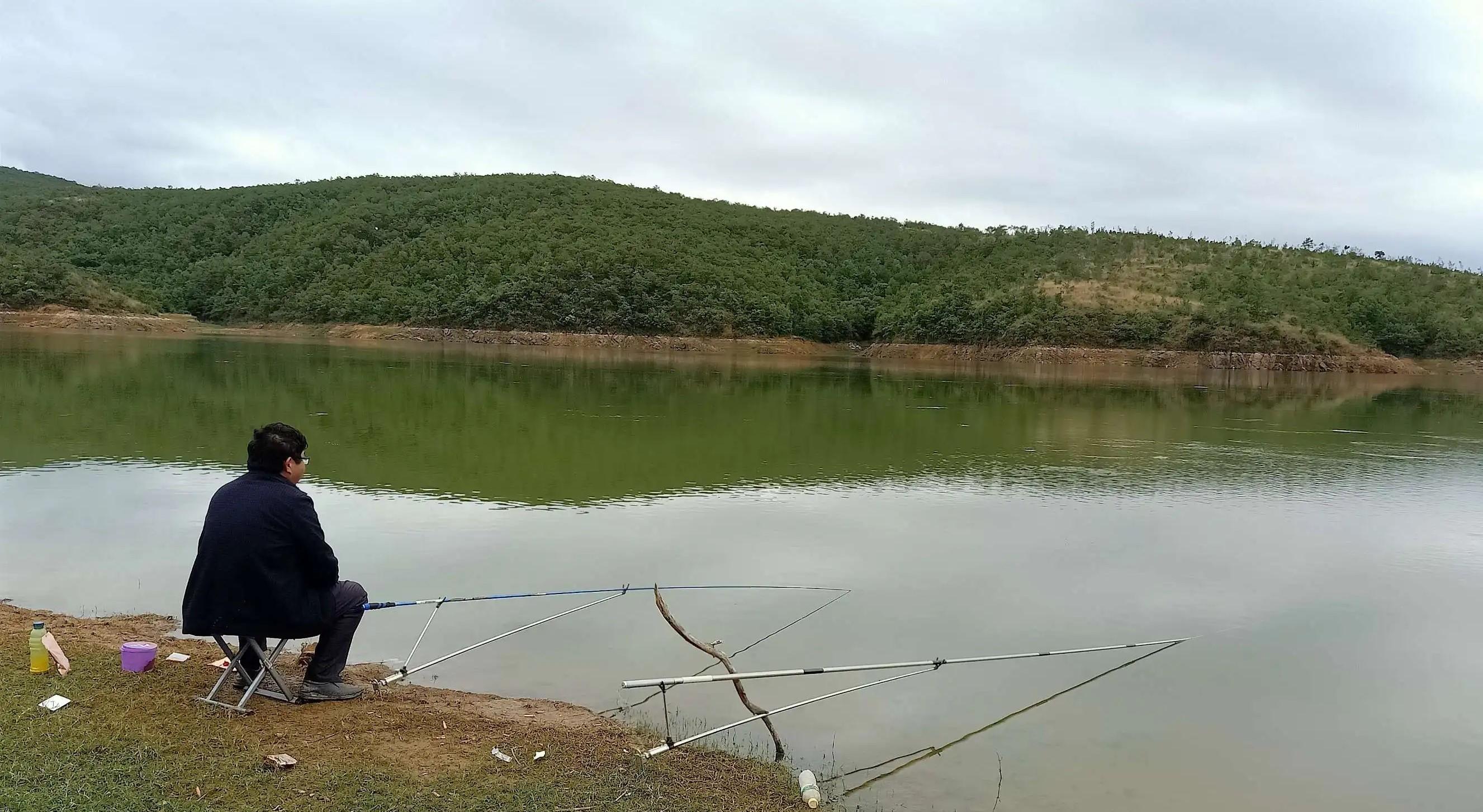 异世轮回录|野钓怎么选鱼钩？老钓鱼人告诉你，用这3种鱼钩错不了