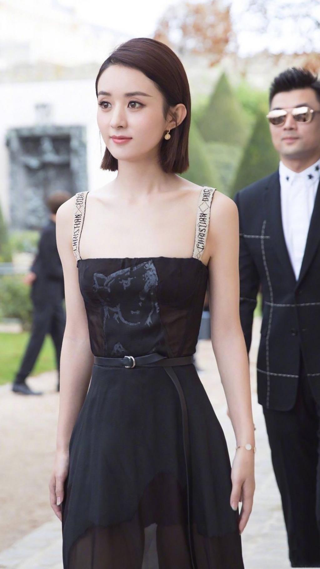 赵丽颖|感性美女赵丽颖明星时装周高挑穿搭twingirls呼吸高跟鞋