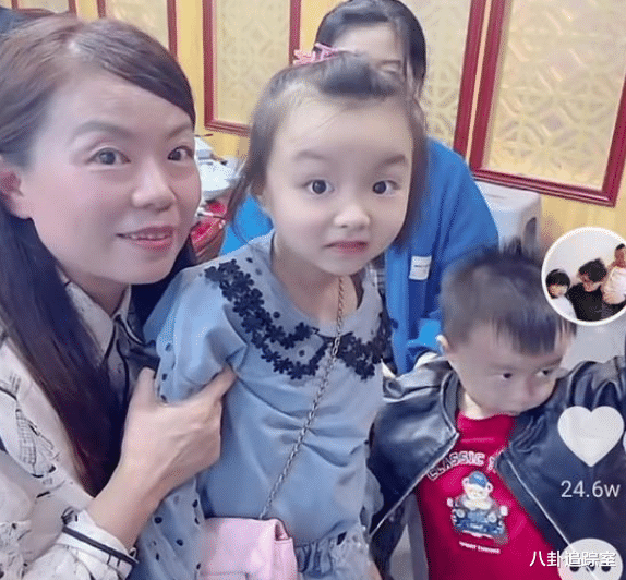 许敏|许妈姚爸清明祭祖,步履蹒跚惹人心疼,田静隔空回应,网友:暖心