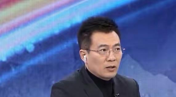 孙龙|孙龙遭怒批！王濛解说发怒，称其态度散漫，缺乏比赛欲望，该开除