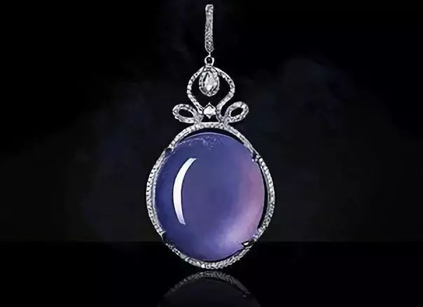 翡翠|翠轩一品珠宝-翡翠到底是透的好还是绿的好?一招让你不纠结