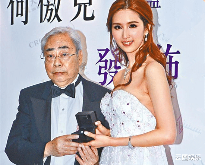 何傲儿|港姐何傲儿改名回内地，被赞普通话标准，与富二代分手后单身多年