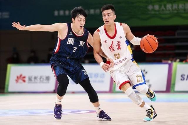 广东男篮|周鹏时隔23天说出丢冠原因，被辽宁队横扫不值一提，杜锋说得没错