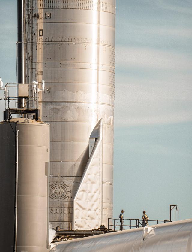 SpaceX|第二个星舰工地要来啦，SpaceX正为第二个星舰发射塔招聘工程师