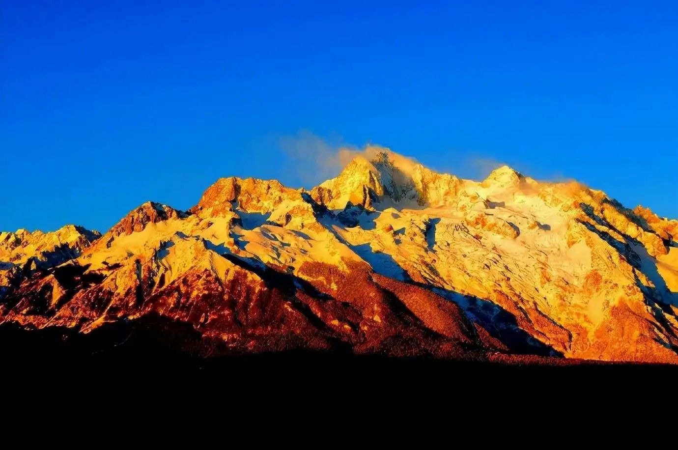 玉龙雪山|高原雪山、原始森林、天然牧场——云南玉龙雪山