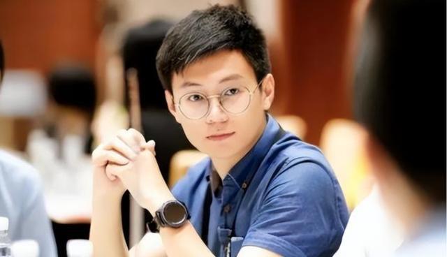 万科|名校985硕士晒“税后”工资，金额让人眼红，网友：分红也很高