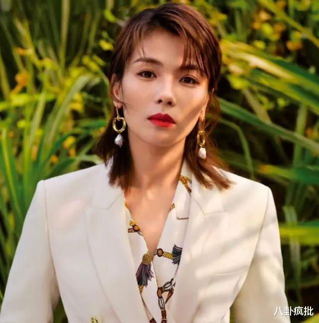 赵丽颖|陈赫被查?杨幂新小鲜肉?赵丽颖解约?刘亦菲被嘲?贤妻婚变内幕