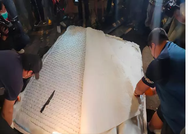 小姐姐|看大S归还汪小菲冒牌豪华床垫才懂，原来脸面抵不过一个“钱”字