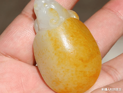 羊脂玉|离羊脂最近的籽料，田玉籽的洒金皮，隐藏什么知识呢？