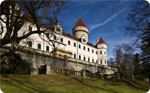 哥特式建筑|童话故事里的城堡捷克有很多