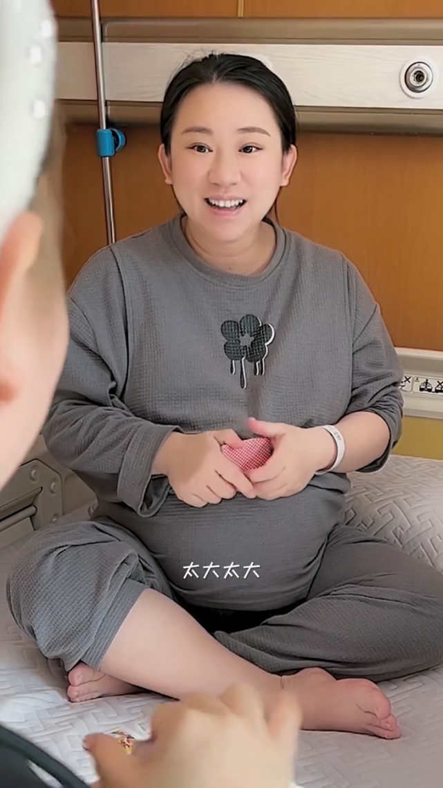 心肌梗塞|赵本山徒弟丫蛋三胎喜得爱子,公公李鹏飞晒孙子出生照开心报喜