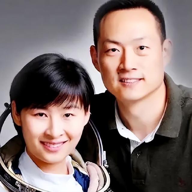 中国首位女航天员刘洋:孕期攻读清华博士,临飞前交代丈夫两件事