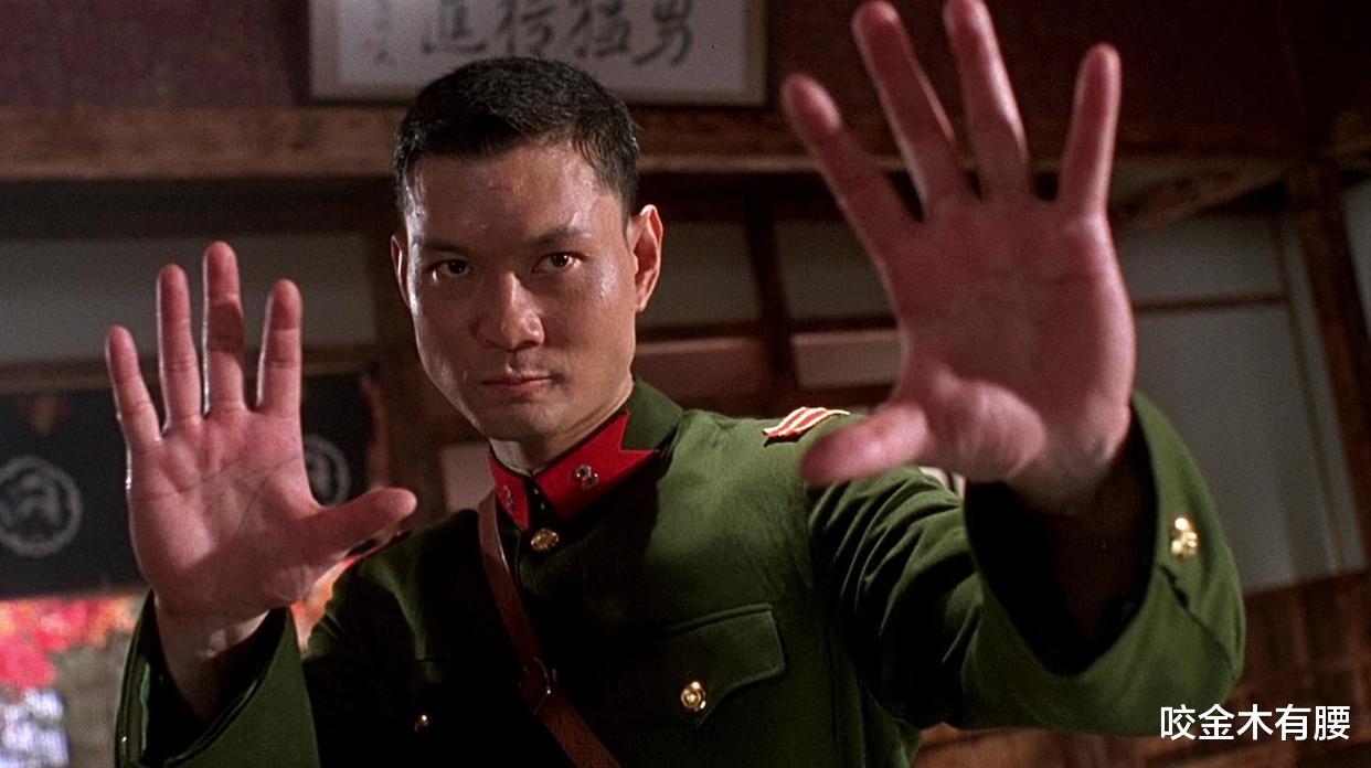 周比利|戏骨周比利罕见亮相，回加拿大拳馆追忆往昔，64岁拳风仍快出残影