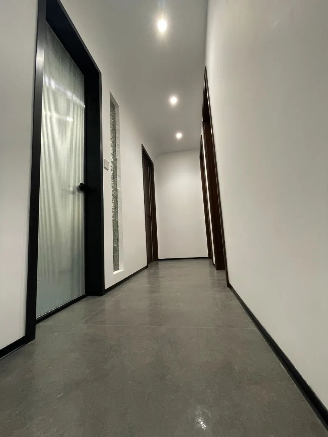 新家装修, 多花个四五百做哥金属踢脚线,绝对没毛病!