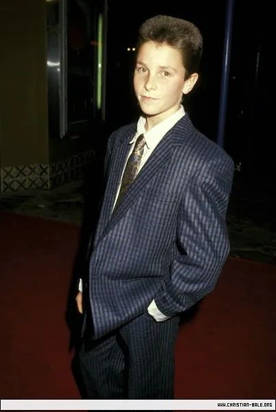 毁容|最帅蝙蝠侠“毁容”近照曝光！网友：一代男神，可惜了...