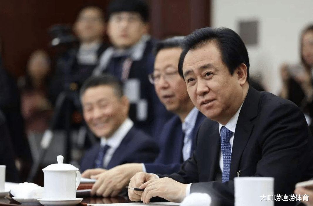 |尘埃落定！曝恒大退出中国足坛，许家印亲自发话做决定，悬念揭晓