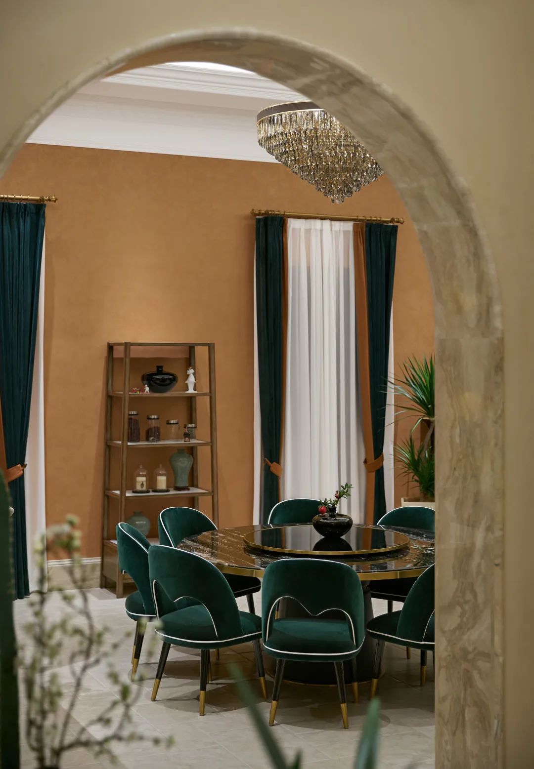 800㎡意式风，为艺术世家打造的华丽优雅又不张扬的古堡