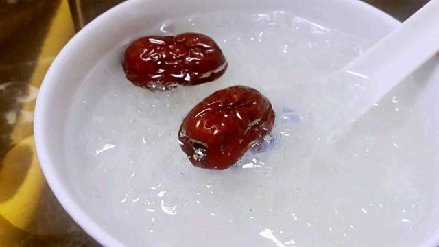 小米粥|红枣与它一起吃,隔天吃一点,成本不足6元,气血足脸色红润