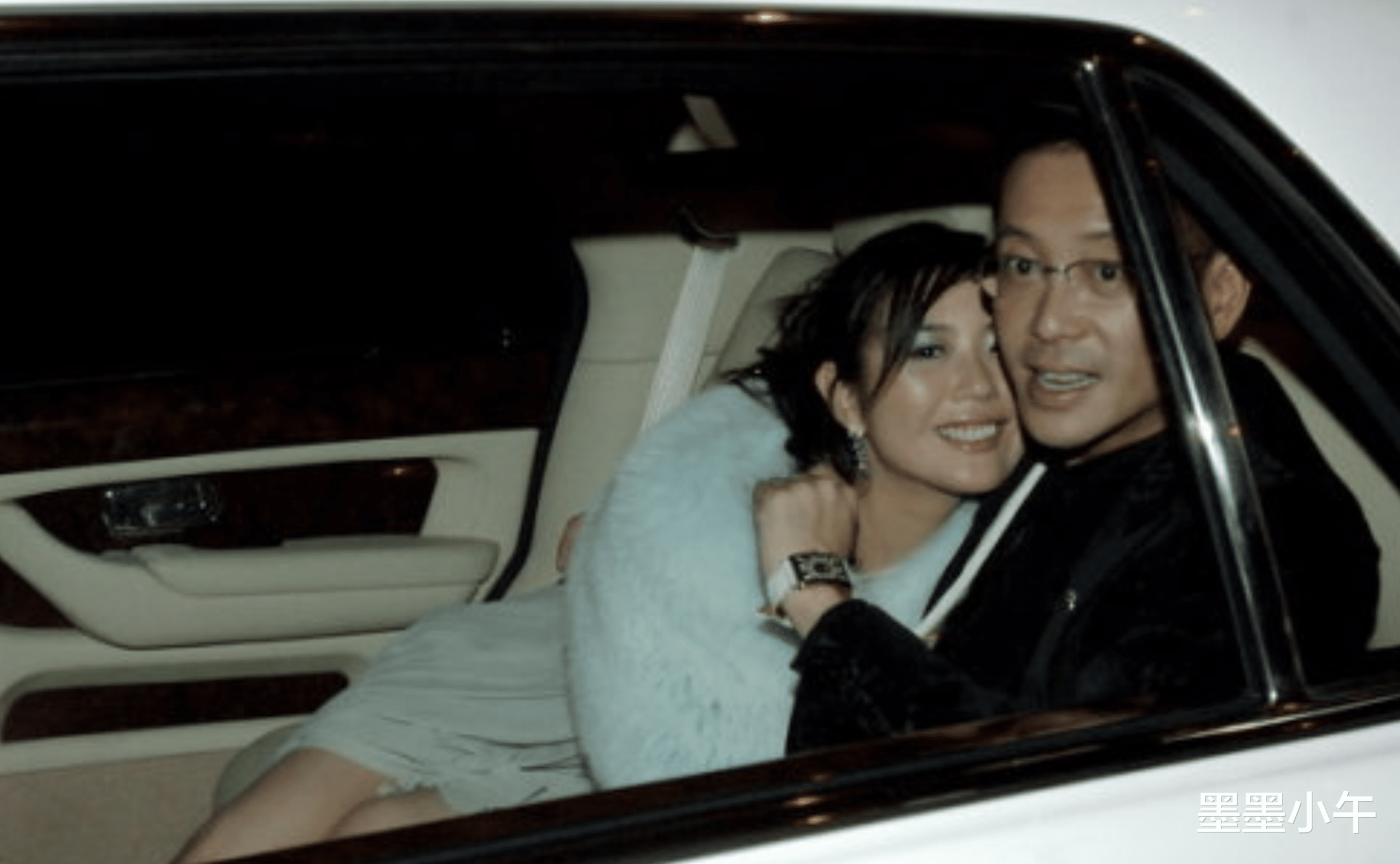 何超琼|离婚22年后，再看何超琼，许晋亨的人生状况，夫妻差距一目了然