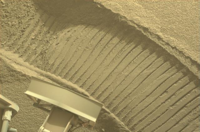 美国宇航局毅力号火星探测器成功收集了两份火星表土样本